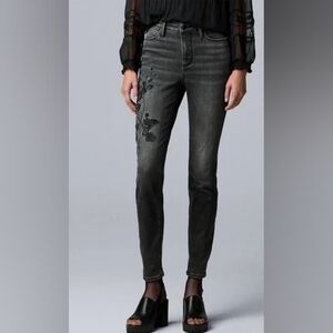 Simply Vera Vera Wang Black Embroidered Skinny Jeans Nwot